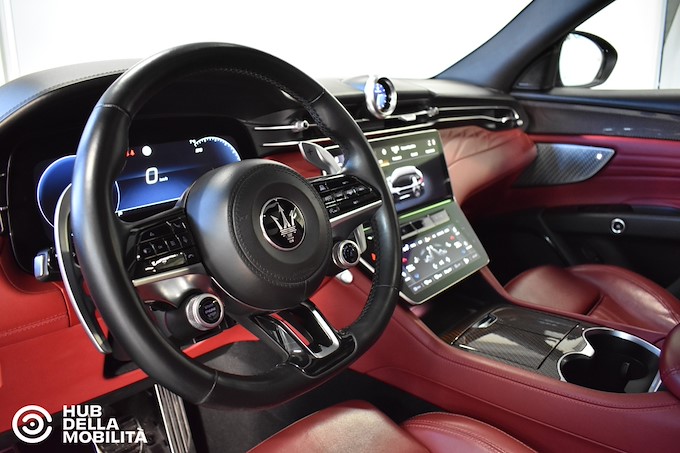 MASERATI Grecale MHEV 300 CV AWD GT